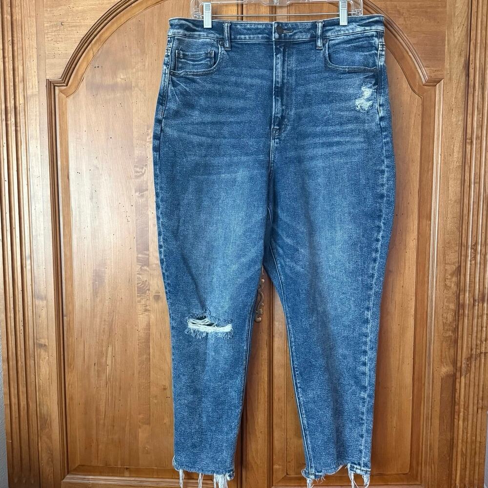 American Eagle highest rise mom jeans torn distressed tapered ankle 16 short 16S